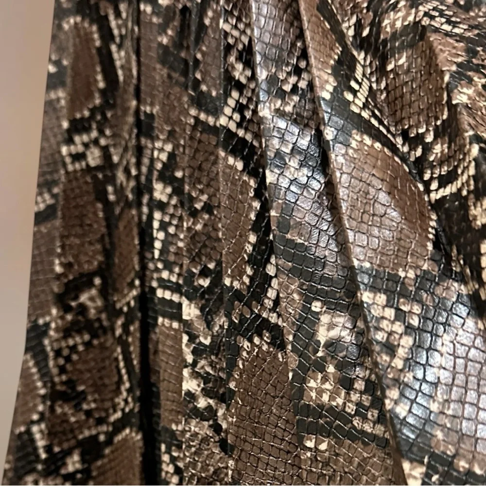 132 Zara | NWOT Brown Black Faux Leather Snakeskin Pleated Maxi Skirt (Size S) - Picture 6 of 9